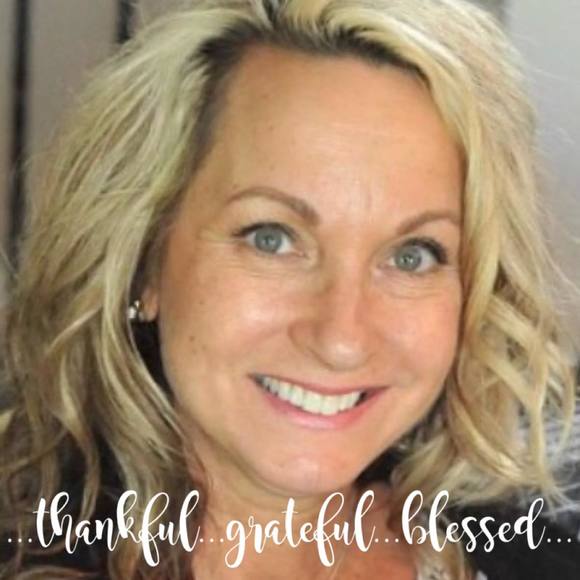 Meet your Posher, Kimberly - Picture 1 of 1